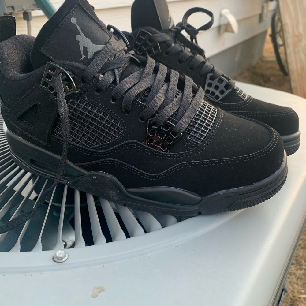Jordan 4 Black Cats